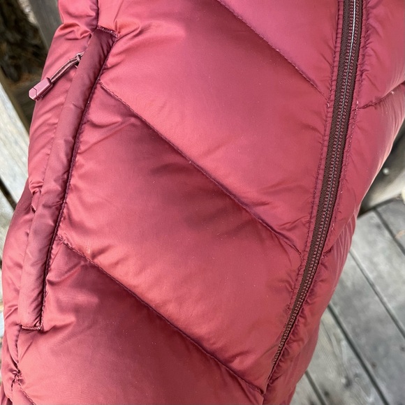 Mountain Hardwear Wm’s Ratio 650 Down 2 Tone Vest Sz S/M - Picture 10 of 16